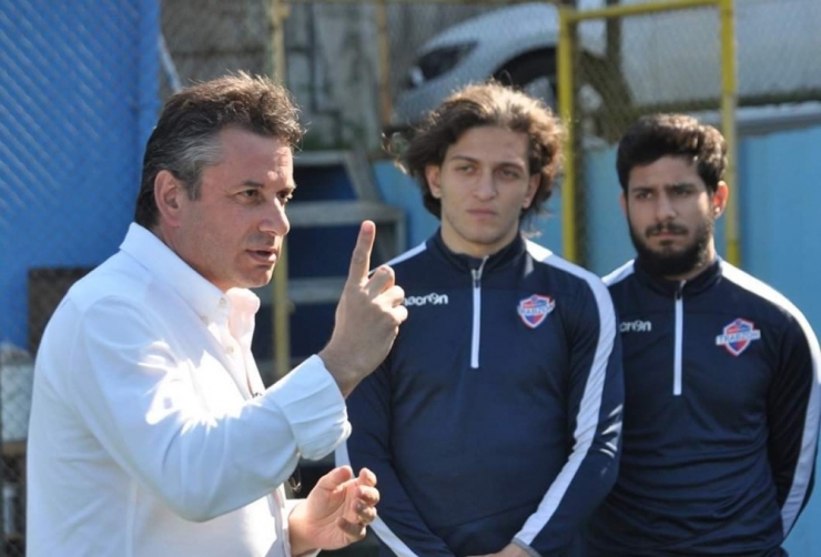 Celil Hekimoğlu: "Seneye 2. Ligdeyiz"