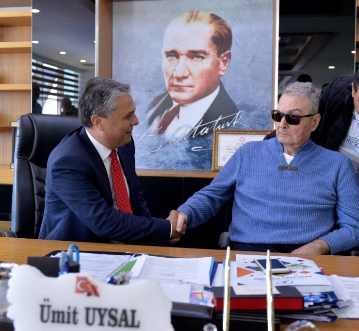 Baykal’dan Uysal’a Tebrik Ziyareti