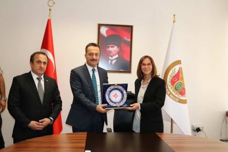 Kadın Girişimcilerden Vali Şentürk’e Ziyaret