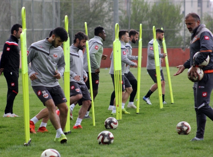 Adanaspor’da Gazişehir Maçı Hazırlıkları Sürüyor