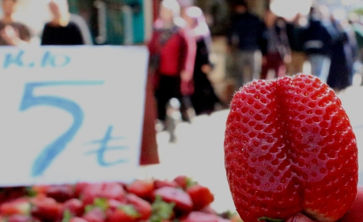 Çilekte Patlama Yaşanıyor