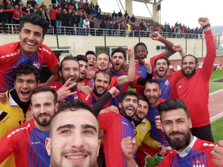 Erzincan 1. Amatörde Şampiyon Kemahspor Oldu
