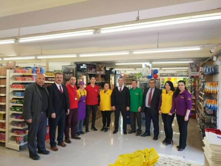 Özhan’ın Yeni Mağazası Göynüklü’de