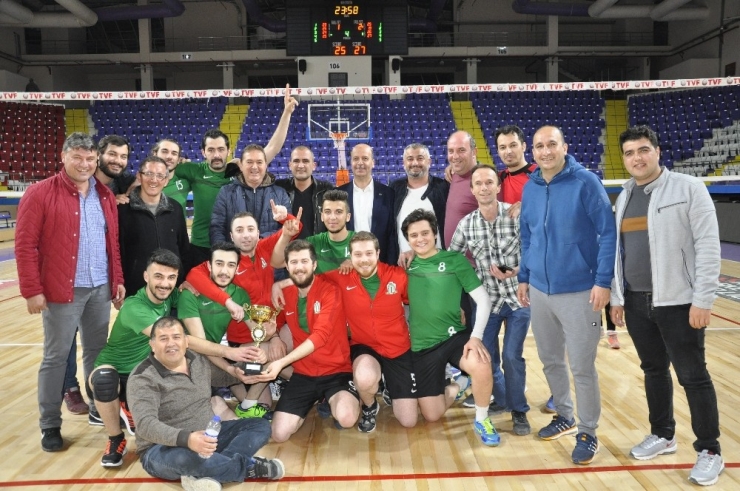 Şuhut Belediye Hisarspor Büyük Erkekler Voleybol İl Şampiyonu Oldu