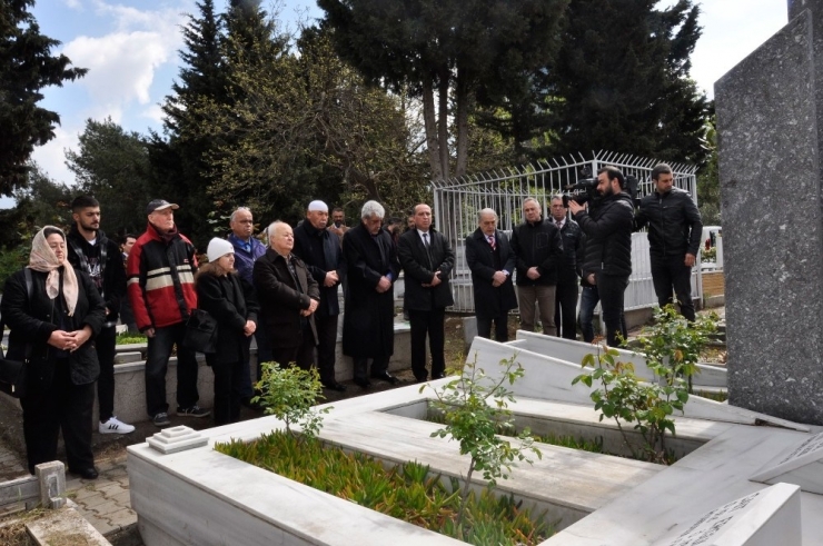 Hakkı Yeten Kabri Başında Anıldı