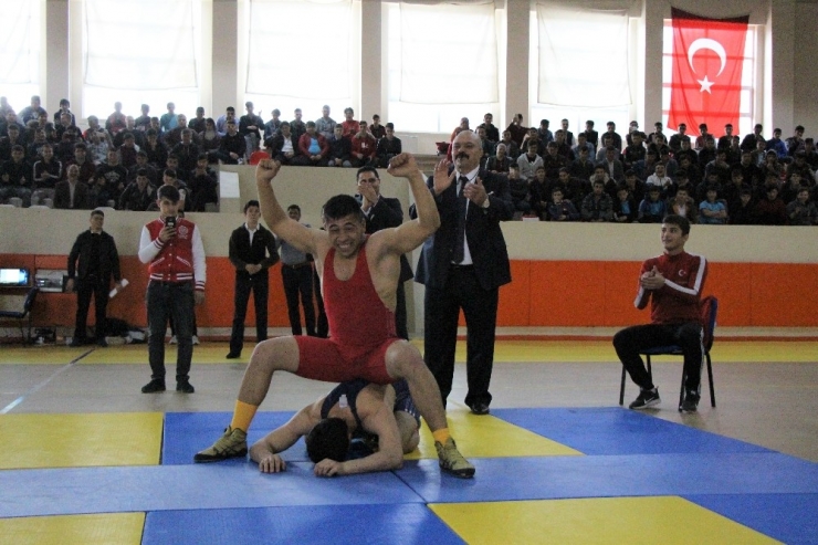 Mahmut Demir’den Rıza Kayaalp’e ‘Altın’ Tavsiye