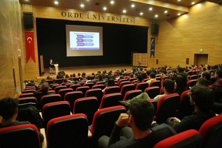 Öğrencilere Abd’deki Eğitim İmkanları Anlatıldı