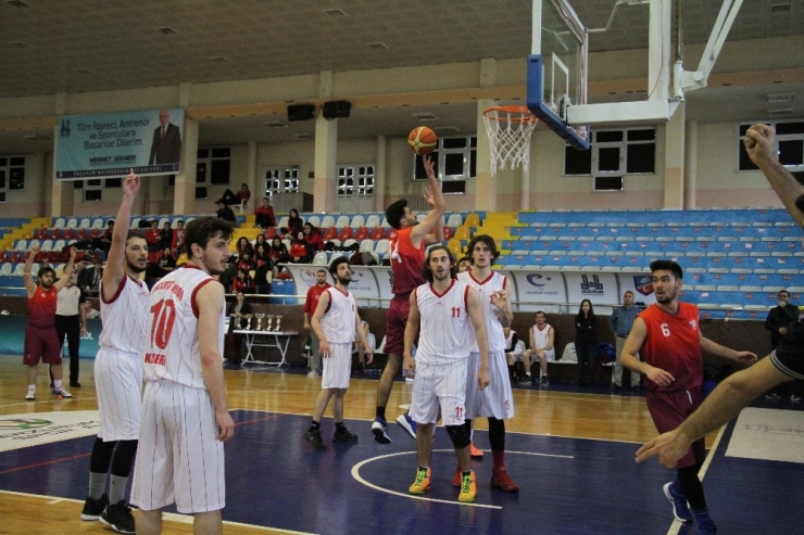 Potada Kızlarda Erzurum Erkeklerde Kayseri Şampiyon