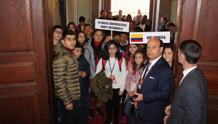 Kolombiyalı Öğrencilere Bafra’da Sevgi Seli