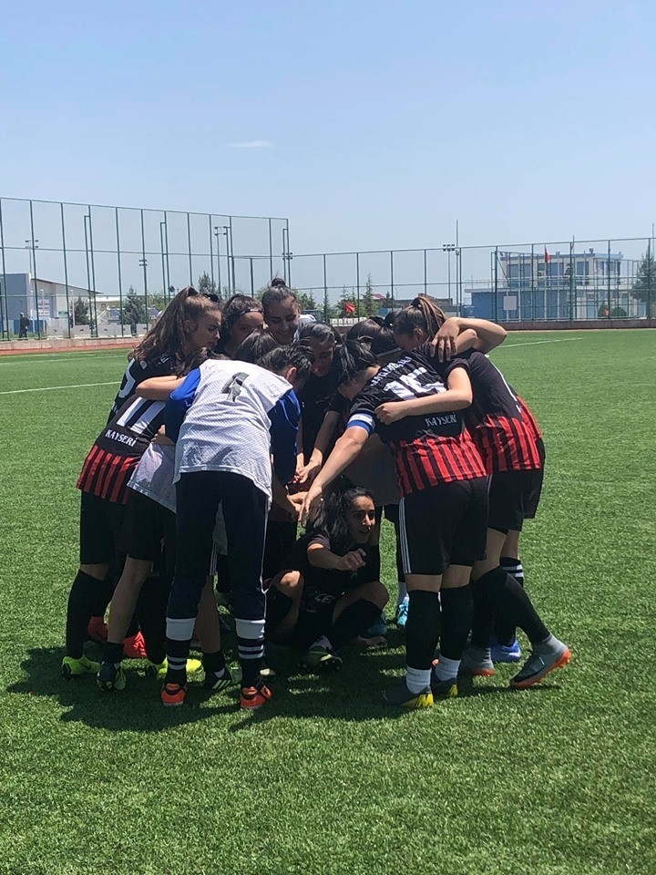 Genç Ve Yıldız Kızlar Futbol Türkiye Finalinin Tarihi Belli Oldu