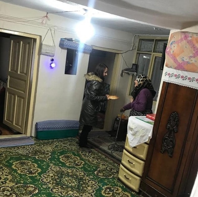 Başkan Tekin’den Yaşlılara İftar Ve Sahur Yemeği
