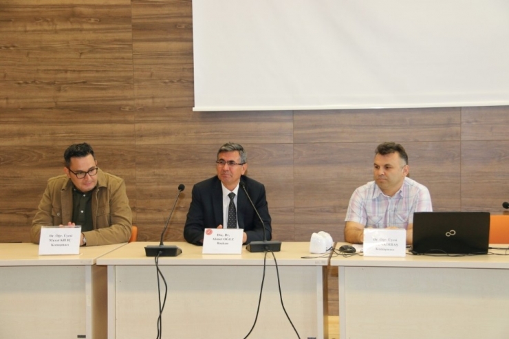 Nevü’de “Kurtuluştan Kuruluşa Giden Yol: 19 Mayıs” Konulu Panel Düzenlendi