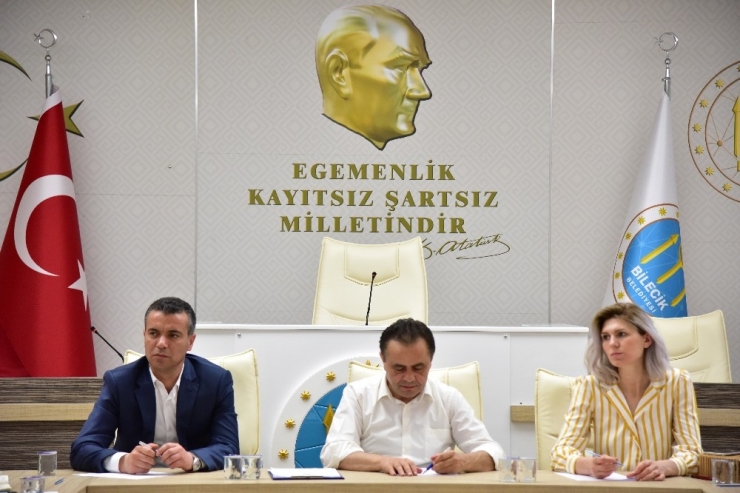 Başkan Şahin, Muhtarlarla Bir Araya Geldi