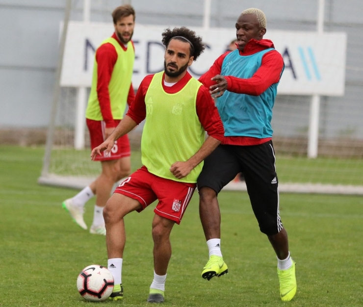 Yiğido Basına Kapalı Çalıştı