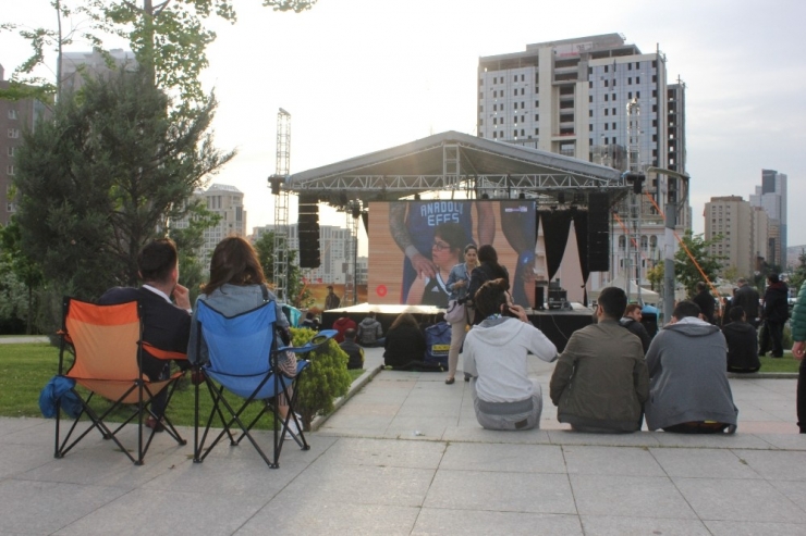 Final Four’da İçin İstanbul’da Dev Ekran Kuruldu
