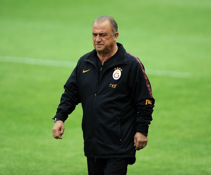 Galatasaray’da Sinan Gümüş Antrenmanı Tamamlayamadı