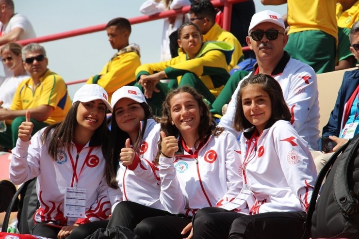 Isf Dünya Okullar Atletizm Şampiyonası’na Madalyalı Başlangıç