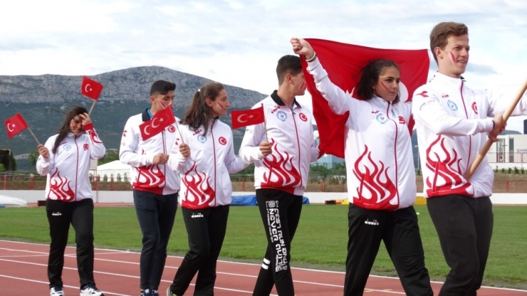 Isf Dünya Okullar Atletizm Şampiyonası’na Madalyalı Başlangıç