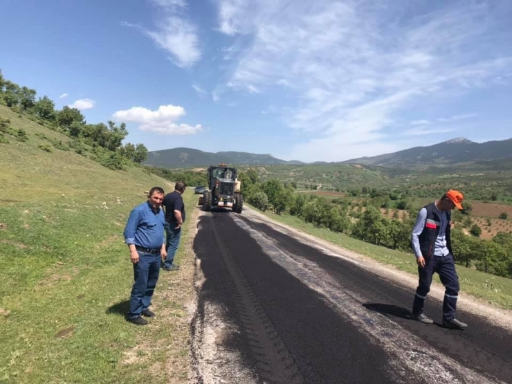 Şaphane’de Köy Yolu Çalışmaları