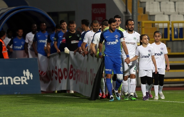 Spor Toto Süper Lig: Kasımpaşa: 0 - Atiker Konyaspor: 1 (Maç Devam Ediyor)