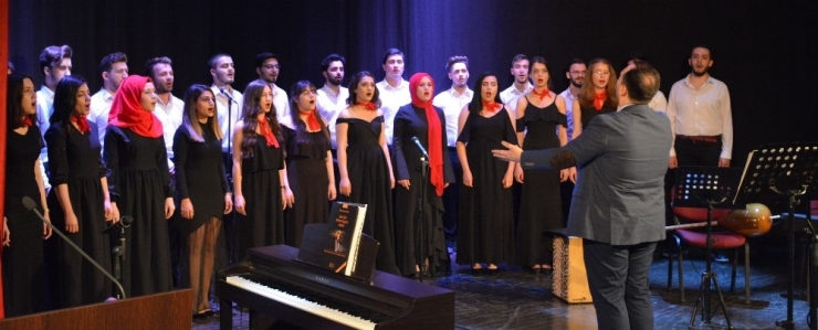 Üniversite Öğrencilerinin Hasat Mevsimi Verimli Geçti