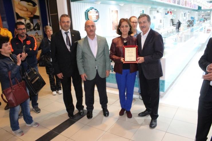 Gürbüz Oğuzlar Anısına 19 Mayıs Bayram Fotoğrafları Sergisi