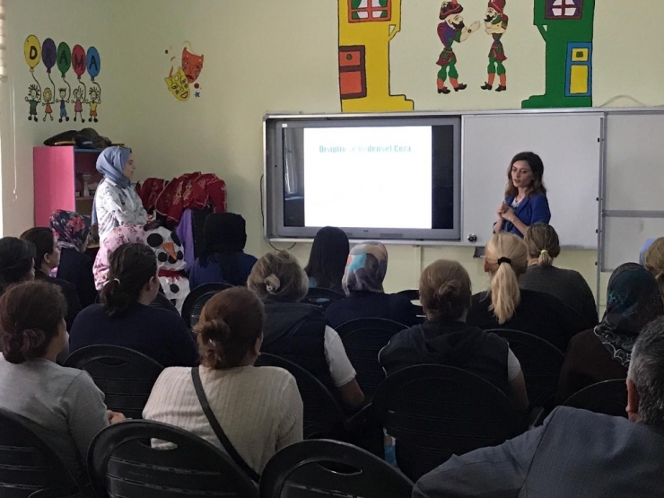 Ayvalık’ın Eğitim Alanında “İletişim Özel, Gelecek Güzel Projesi” Farkı