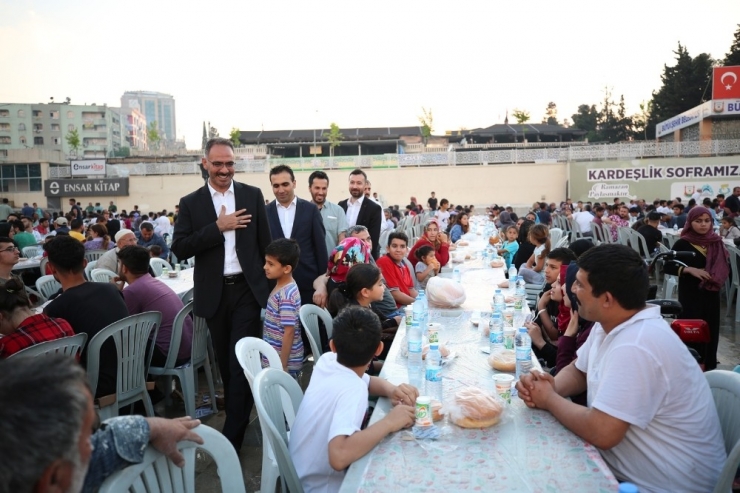 Kuş, Kardeşlik Sofrasında Vatandaşlarla Buluştu