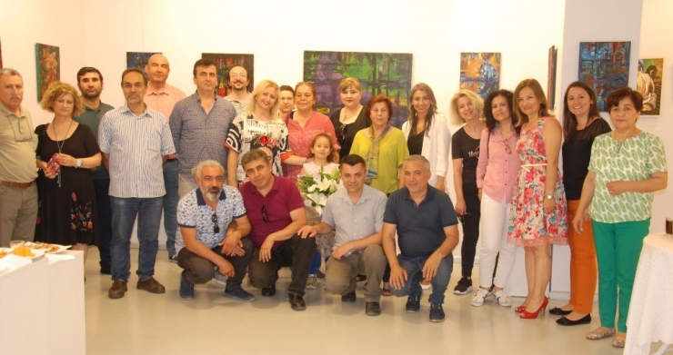 Serpil Kılıç’tan İlk Kişisel Sergi