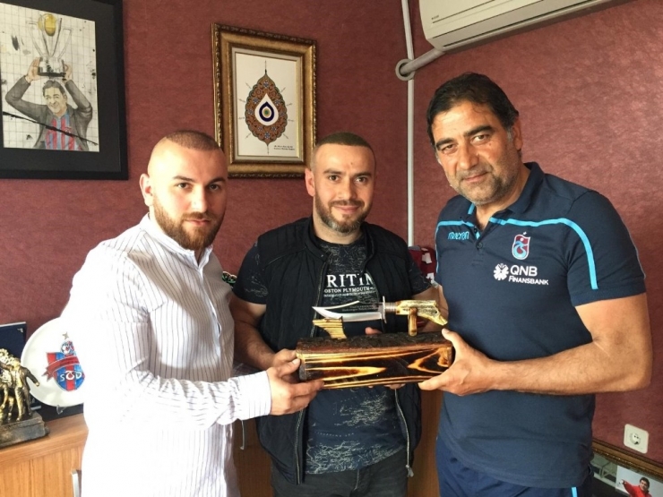 Ünal Karaman’a Özel Avcı Bıçağı