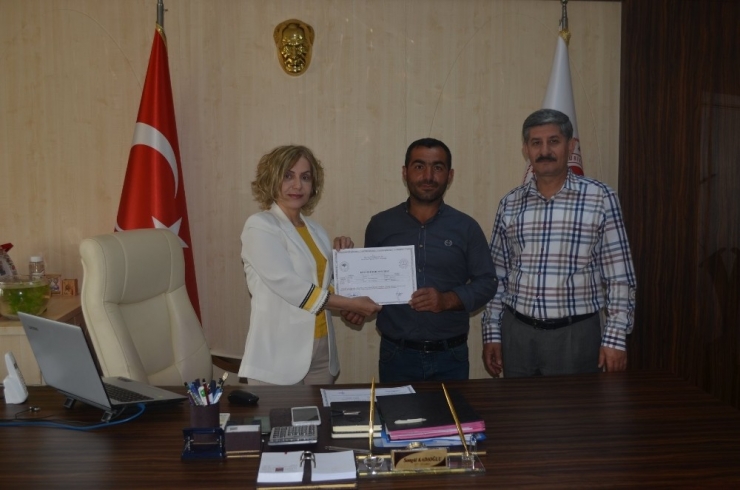 Sürü Yönetimi Eleman Kursunu Bitirenlere Sertifika