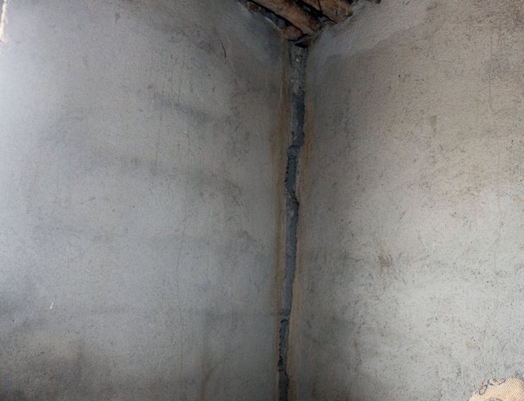 Evde Ölüm Tehlikesi Altında Yaşam Mücadelesi