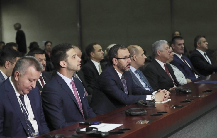 Bakan Kasapoğlu: "Sporun Birleştirici Gücü İçin Tüm Paydaşlara İş Düşüyor"