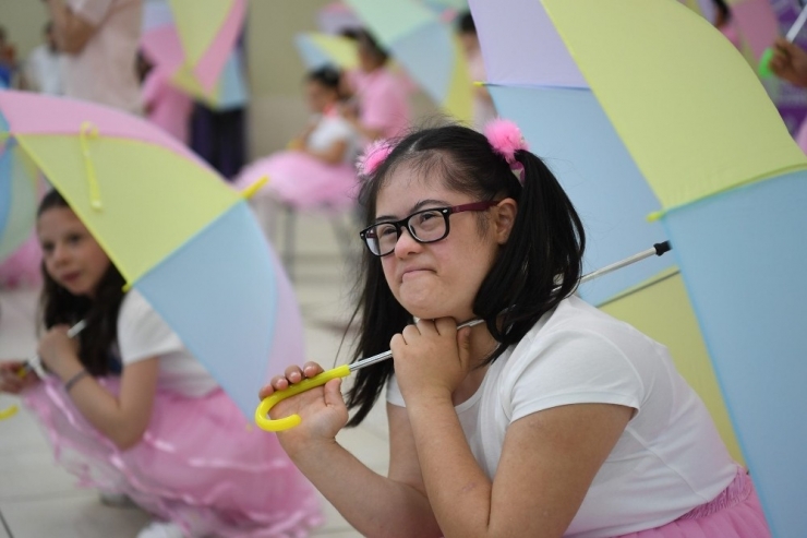 Kartepe’de Özel Öğrenciler Gösterileri İle Büyüledi