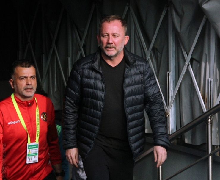 Spor Toto Süper Lig: Medipol Başakşehir: 1 - Aytemiz Alanyaspor: 1 (İlk Yarı)