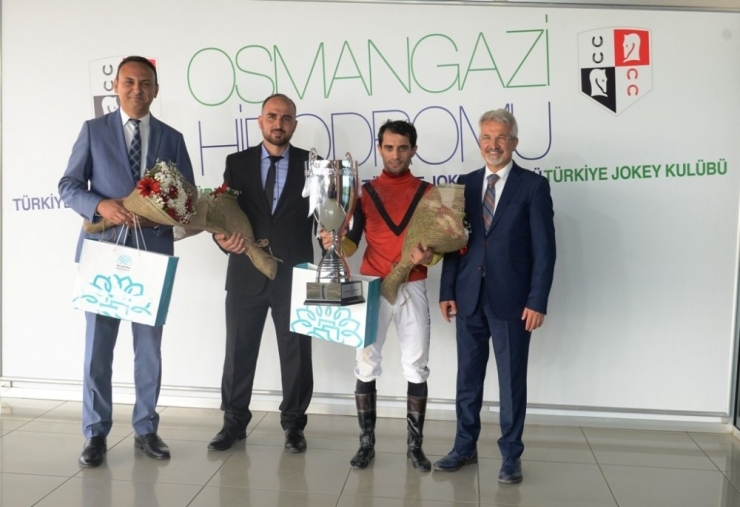 Nilüfer Belediye Başkanlığı Koşusu Çelikkalkan’ın