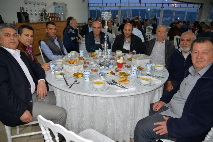 Başkan Yardımcısı Gürses, Minibüsçülerle İftarda Buluştu