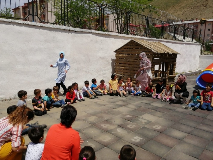 Hakkari’de Okul Öncesi Sınıfları Dışarıya Taşındı