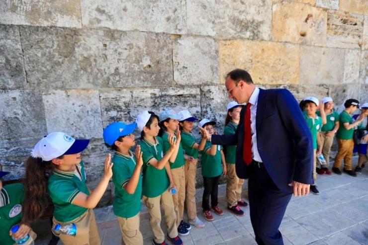 Başkan Örki Öğrencilerle Müzeleri Gezdi