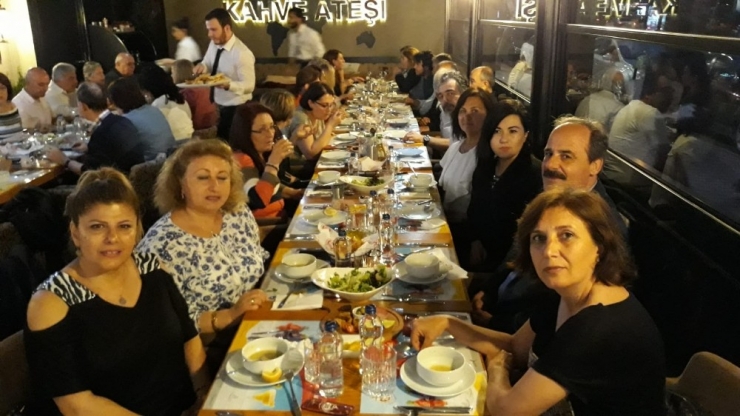 ‘Eskişehir Dostlar Grubu’ İftar Yemeğinde Buluştu