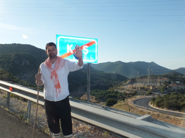 Kaş’tan Antalya’ya Tek Kişilik Farkındalık Yürüyüşü