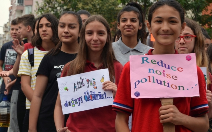 Atıkları Toplayarak Çevreye Katkı Sağladılar