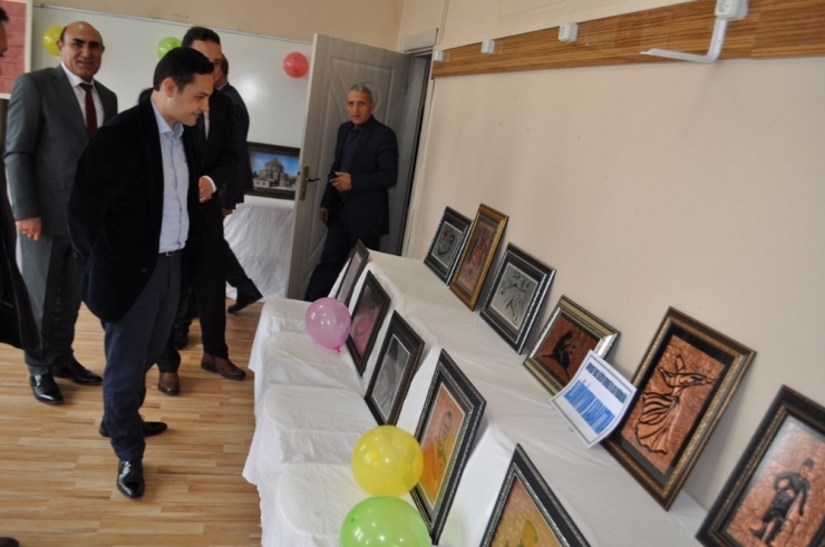 Arpaçay’da Yıl Sonu Sergisi Açıldı