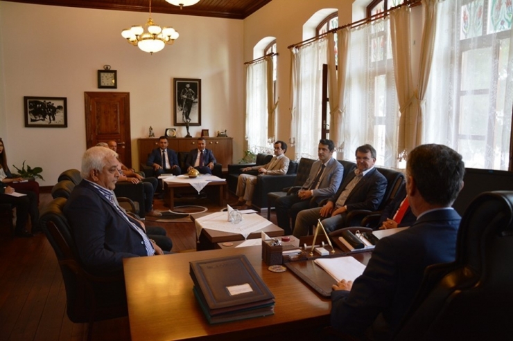 Edremit Osb’de İlk Yönetim Kurulu Toplantısı Yapıldı