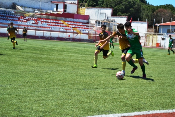 Ayvalık, Karşıyaka’ya Uğurlu Geldi