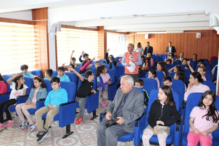 İlkokul Öğrencilerine Sıfır Atık Farkındalık Eğitimleri