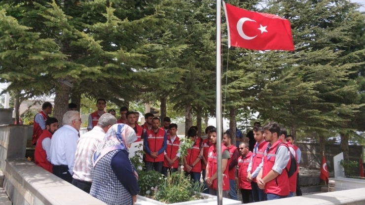 Damla Gönüllülerinden Anlamlı Ziyaret