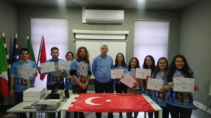 Kayseri Öğrenciler Yaşlı Bakım Hemşireliği Stajını Portekiz’de Yaptı