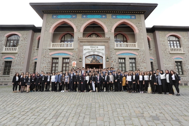 Gençlerin En Anlamlı Buluşması