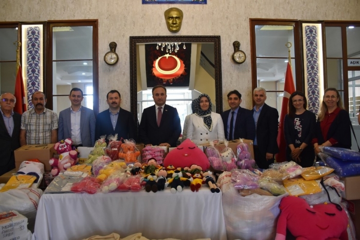 Cerablus’taki Çocukların Bayram Hediyeleri Samsun’dan